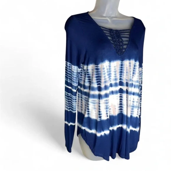 American Eagle Soft & Sexy Lace up Front Tee M - Picture 2 of 12